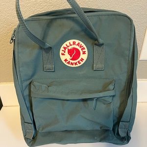 Fjall Raven Kanken Classic Backpack